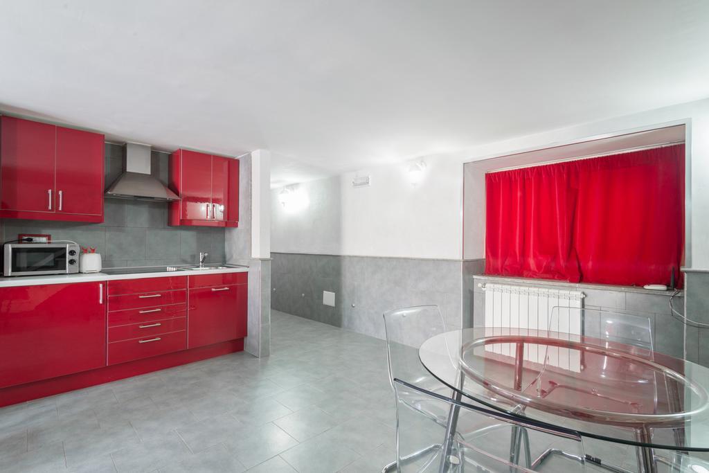 نابولي Suite Apartments Angioini المظهر الخارجي الصورة