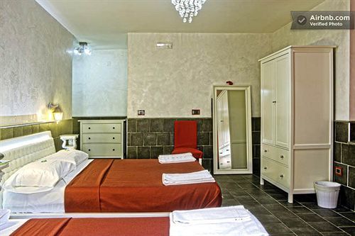 نابولي Suite Apartments Angioini المظهر الخارجي الصورة