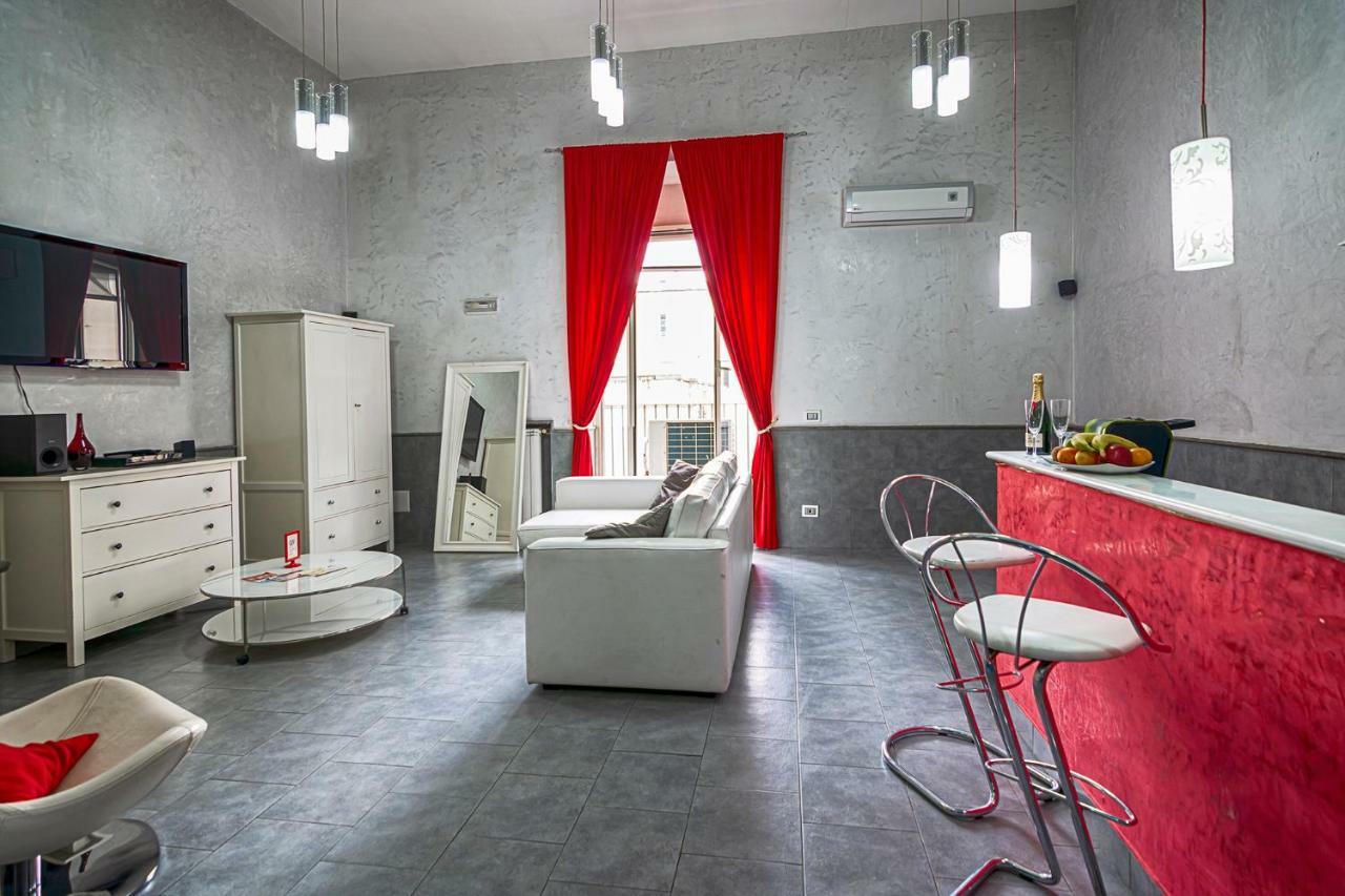 نابولي Suite Apartments Angioini المظهر الخارجي الصورة